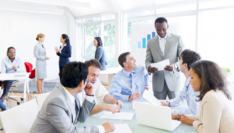 Doanh nghiệp xây dựng các phòng ban khác nhau tạo môi trường làm việc chuyên nghiệp và đem lại hiệu quả cao trong công việc