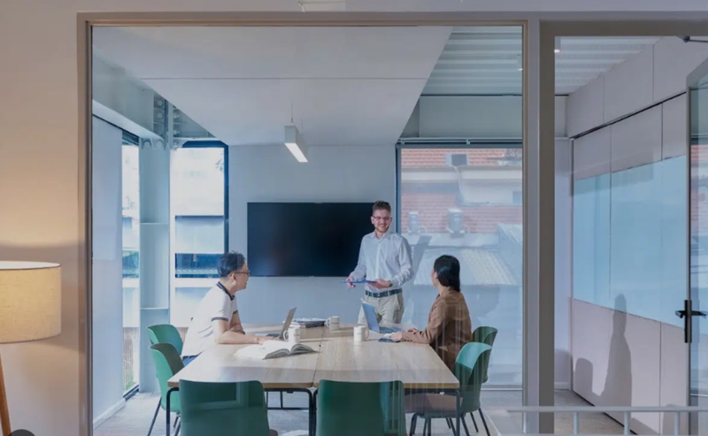  Private Office (văn phòng riêng) vừa có tính riêng tư, vừa tận dụng được các tiện ích chung như phòng họp