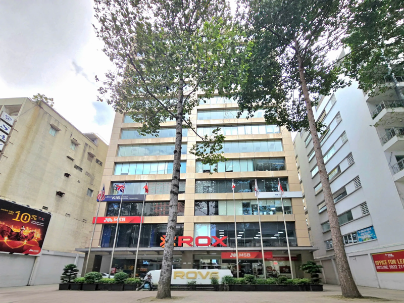 Doanh nghiệp cần lưu ý đến vị trí, diện tích thuê, cơ sở hạ tầng, tiện ích, các điều khoản hợp đồng, uy tín của đơn vị cho thuê