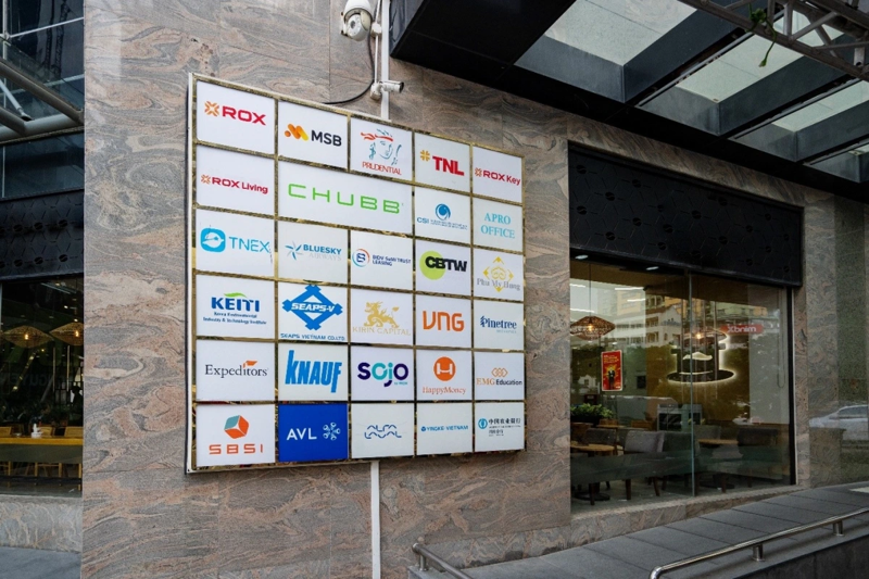 Các tòa nhà hạng A tại ROX Lease hội tụ nhiều doanh nghiệp đa ngành nghề, lĩnh vực mở rộng cơ hội hợp tác và phát triển