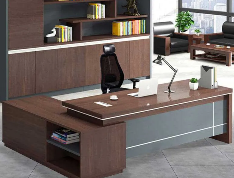 Với tuổi Mùi, Tây Nam và Tây là hai hướng bàn lý tưởng để tối ưu năng lượng trong công việc