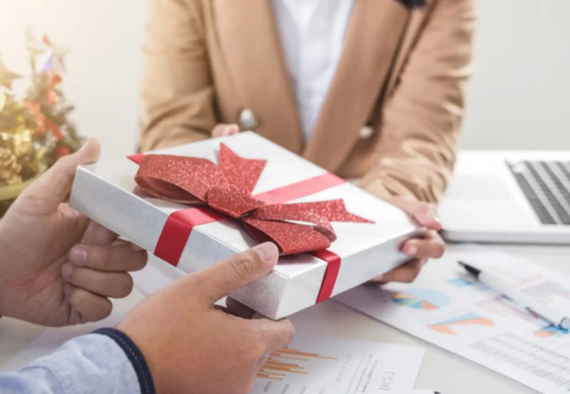 Một món quà nhỏ nhưng được chọn lựa kỹ càng, thể hiện sự quan tâm sẽ có giá trị hơn nhiều so với quà xa xỉ 