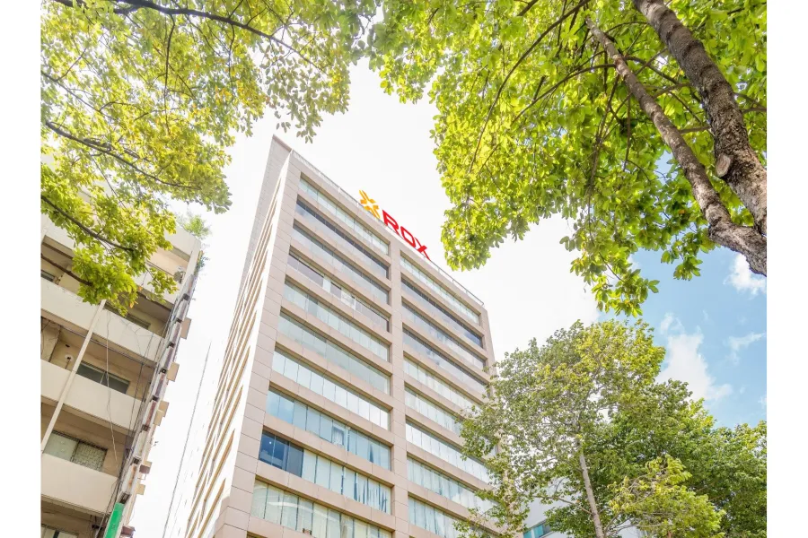 Rox Tower Nguyễn Công Trứ sở hữu vị trí chiến lược tại trung tâm Quận 1 - TP.HCM thuận tiện cho việc di chuyển và kết nối kinh d