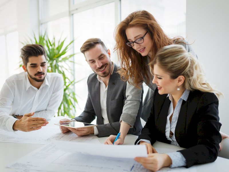 Văn hoá công sở dựa trên sự tôn trọng lẫn nhau và tuân thủ chuẩn mực ứng xử